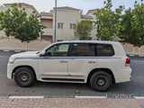 Toyota Land Cruiser - GXR V8